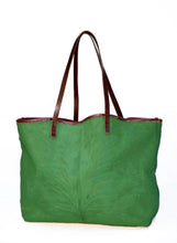 Load image into Gallery viewer, Coupe de Cheveux Tote: Fresh Cut Grass

